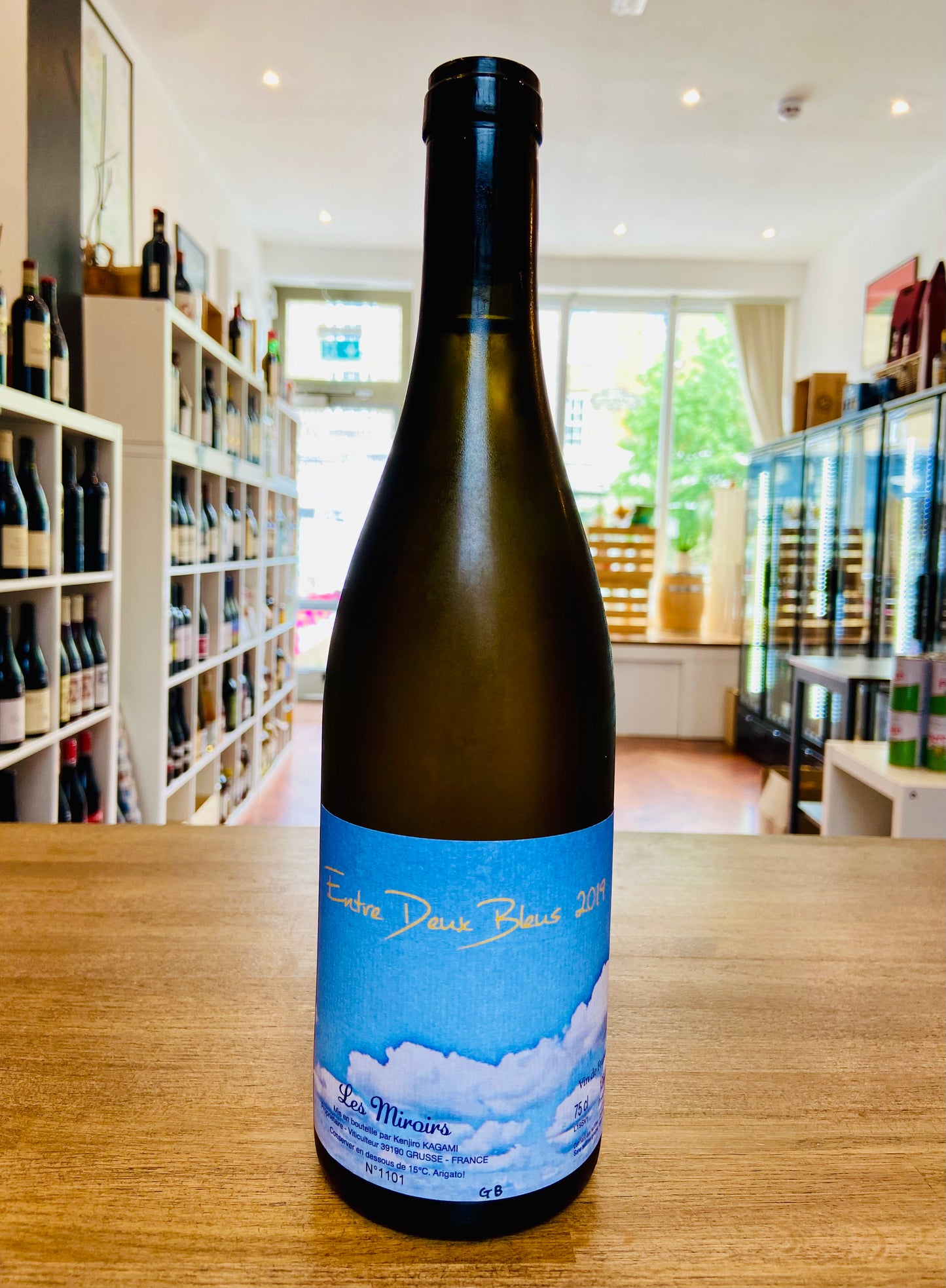 Wine bottle of Entre Deux Bleus Savagnin from Domaine des Miroirs from Jura, available at Blenheim Vintners London NW8